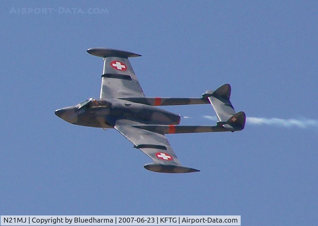 N21MJ, De Havilland (F+W Emmen) Venom FB50 (DH-112) C/N 737, De Havilland Venom (DH-112) fly-by