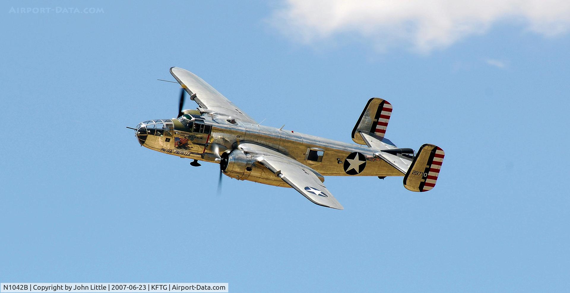 N1042B, 1944 North American B-25N Mitchell C/N 108-35148, B-25 Flyby