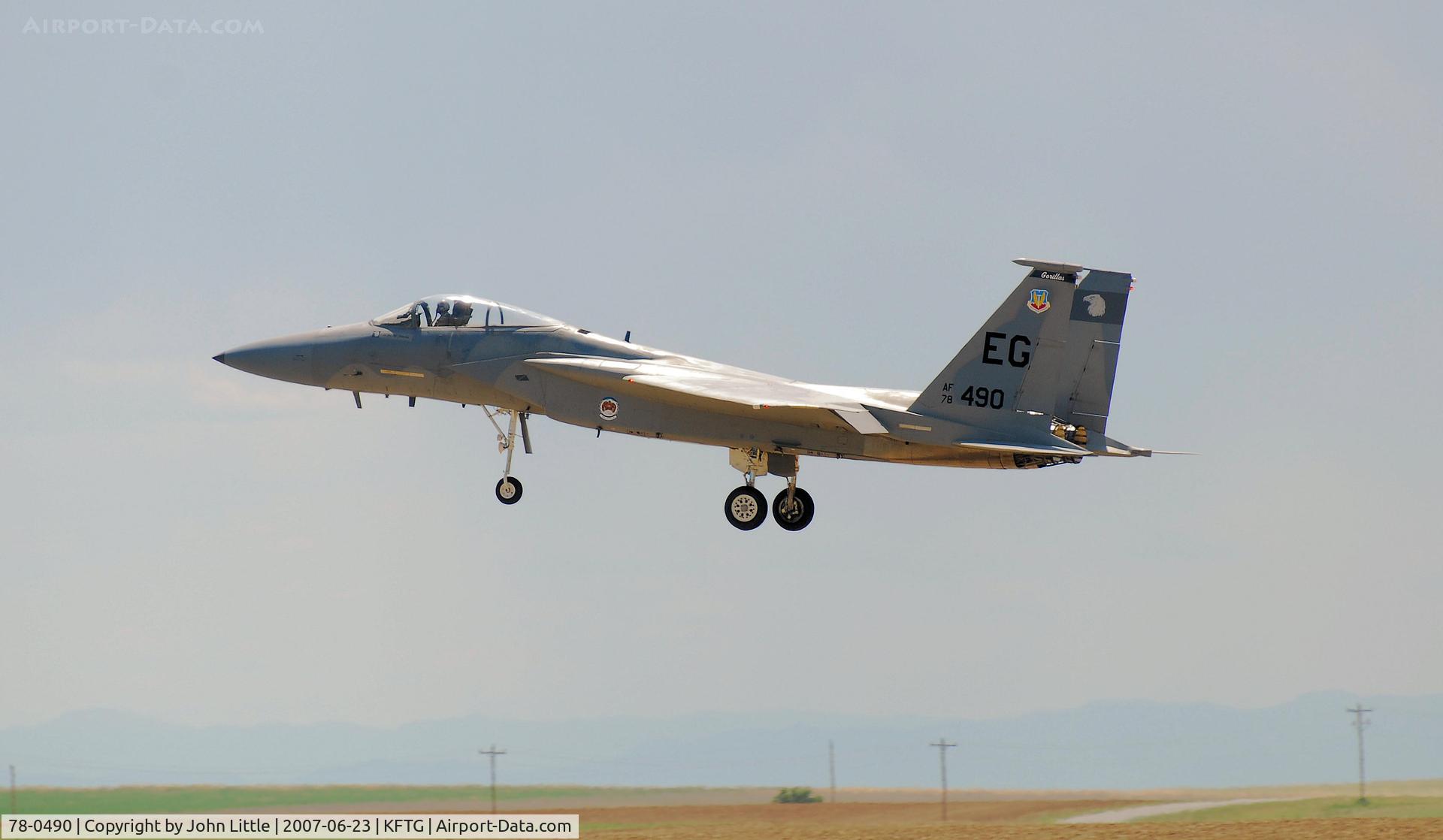 78-0490, 1978 McDonnell Douglas F-15C Eagle C/N 0472/C023, F-15 Landing at end of show