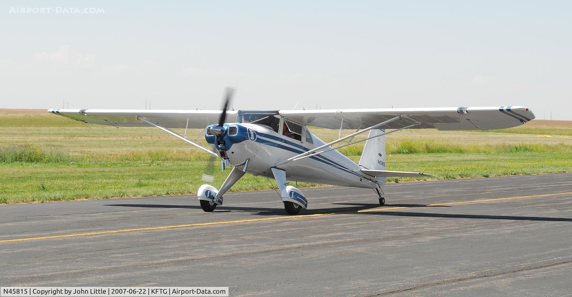 N45815, 1946 Silvaire LUSCOMBE 8A C/N 2342, Planes gettin' out after the show
