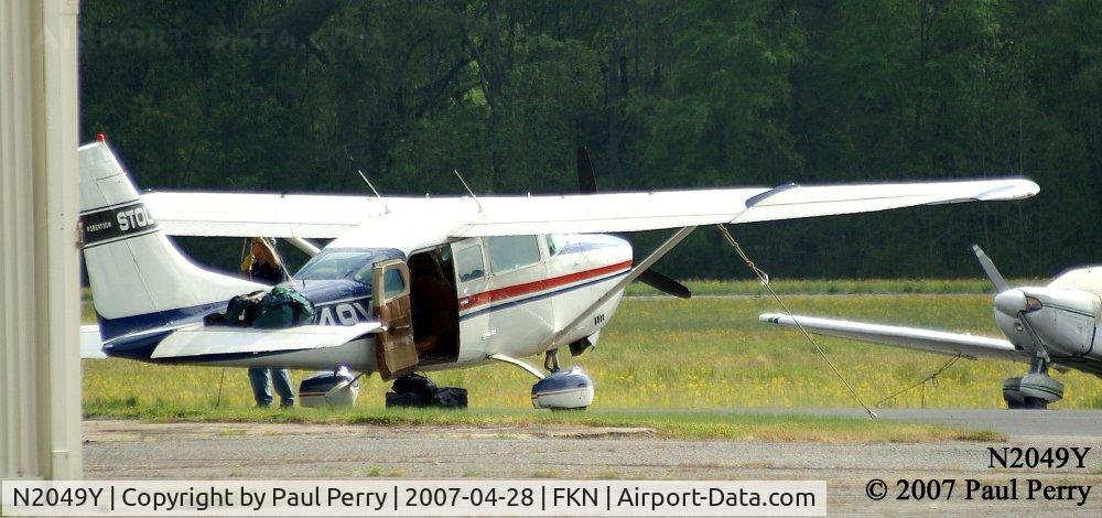 N2049Y, 1962 Cessna 172D C/N 17249549, Just in, in the midst of being unloaded