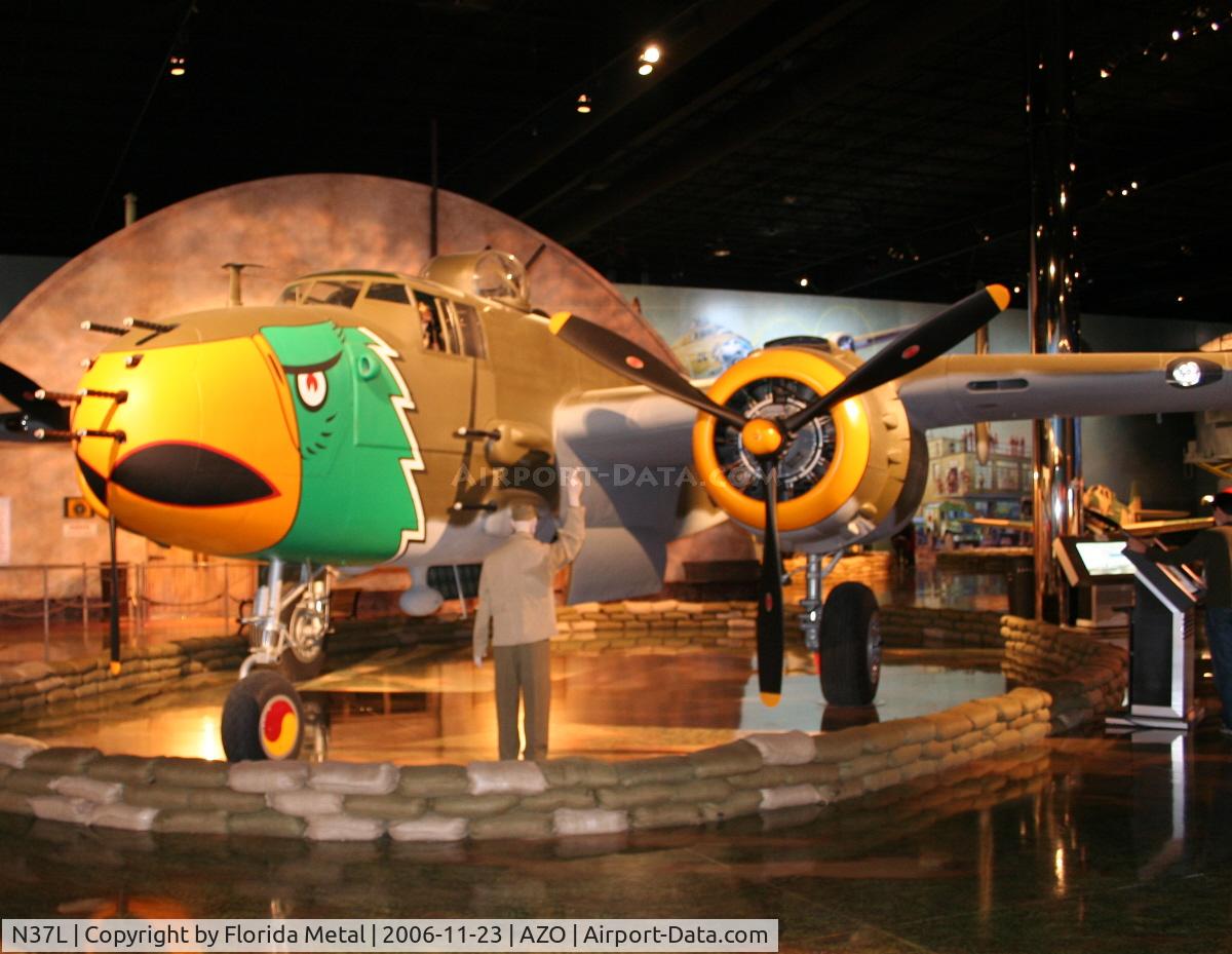 N37L, 1952 North American B-25H Mitchell C/N 98-21900, B-25