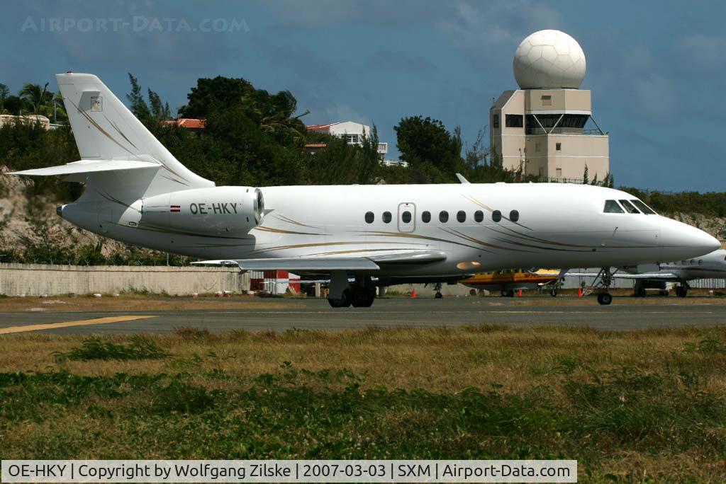 OE-HKY, 2006 Dassault Falcon 2000 C/N 226, visitor