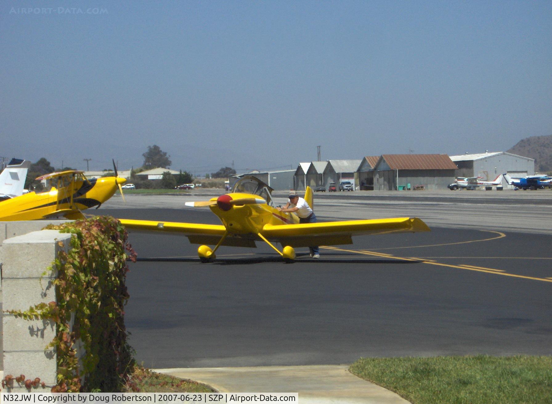N32JW, 1989 Van's RV-4 C/N 1367, 1989 Weidner VAN's RV-4, Lycoming O-320, push to refuel