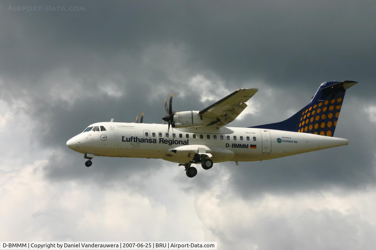 D-BMMM, 1997 ATR 42-500 C/N 546, arrival on rwy 25L between two rain showers
