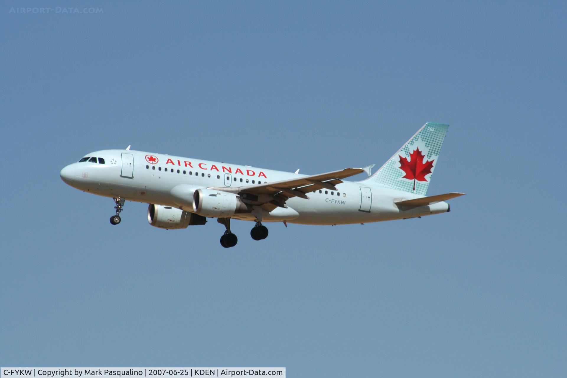 C-FYKW, 1997 Airbus A319-114 C/N 695, Airbus A319