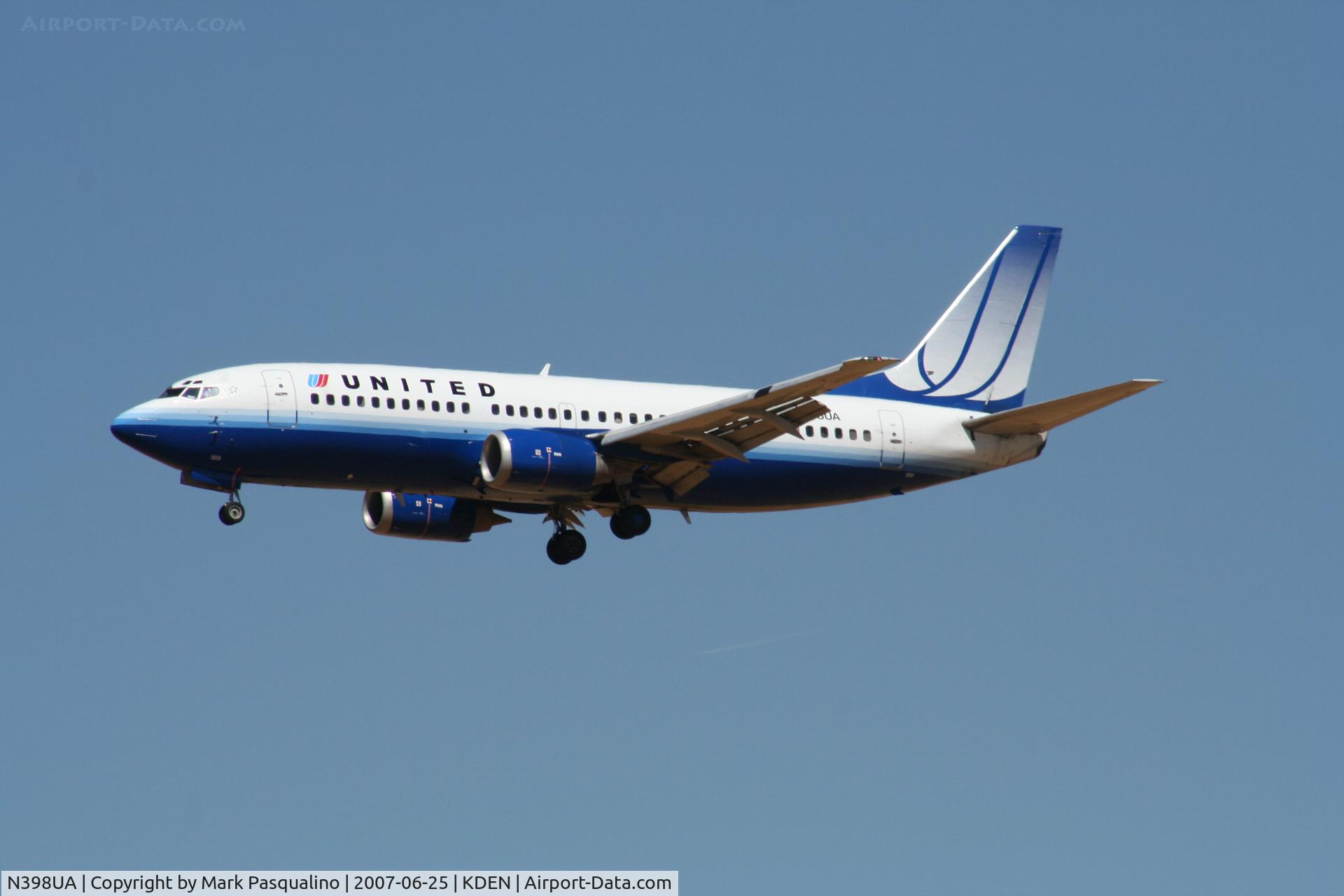 N398UA, 1990 Boeing 737-322 C/N 24673, Boeing 737-300