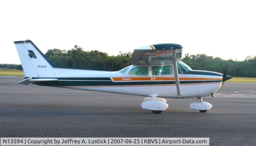 N13594, 1973 Cessna 172M C/N 17262867, Cessna N13595