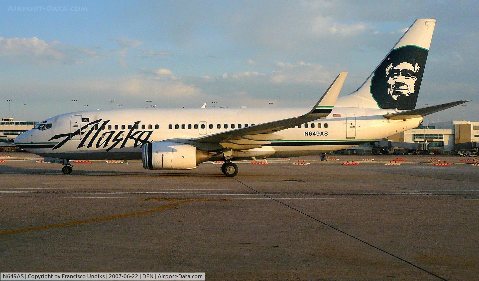 N649AS, 2003 Boeing 737-790 C/N 30663, Flight 525 departing for SEA from C32