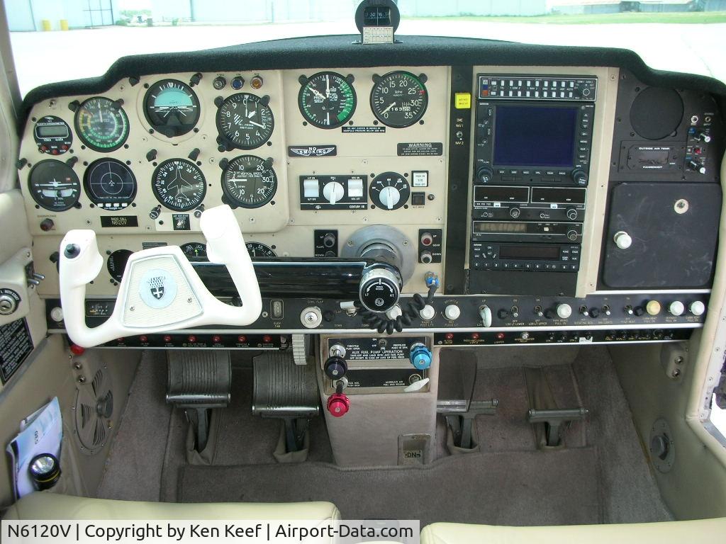 N6120V, 1965 Beech S35 Bonanza C/N D-7783, Control Panel with Garmin 530 GPS/ MFD