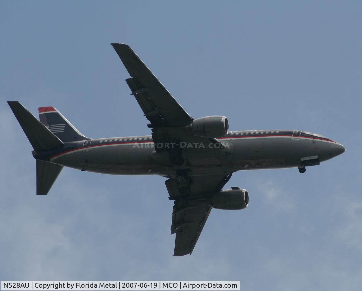 N528AU, 1989 Boeing 737-3B7 C/N 24410, US