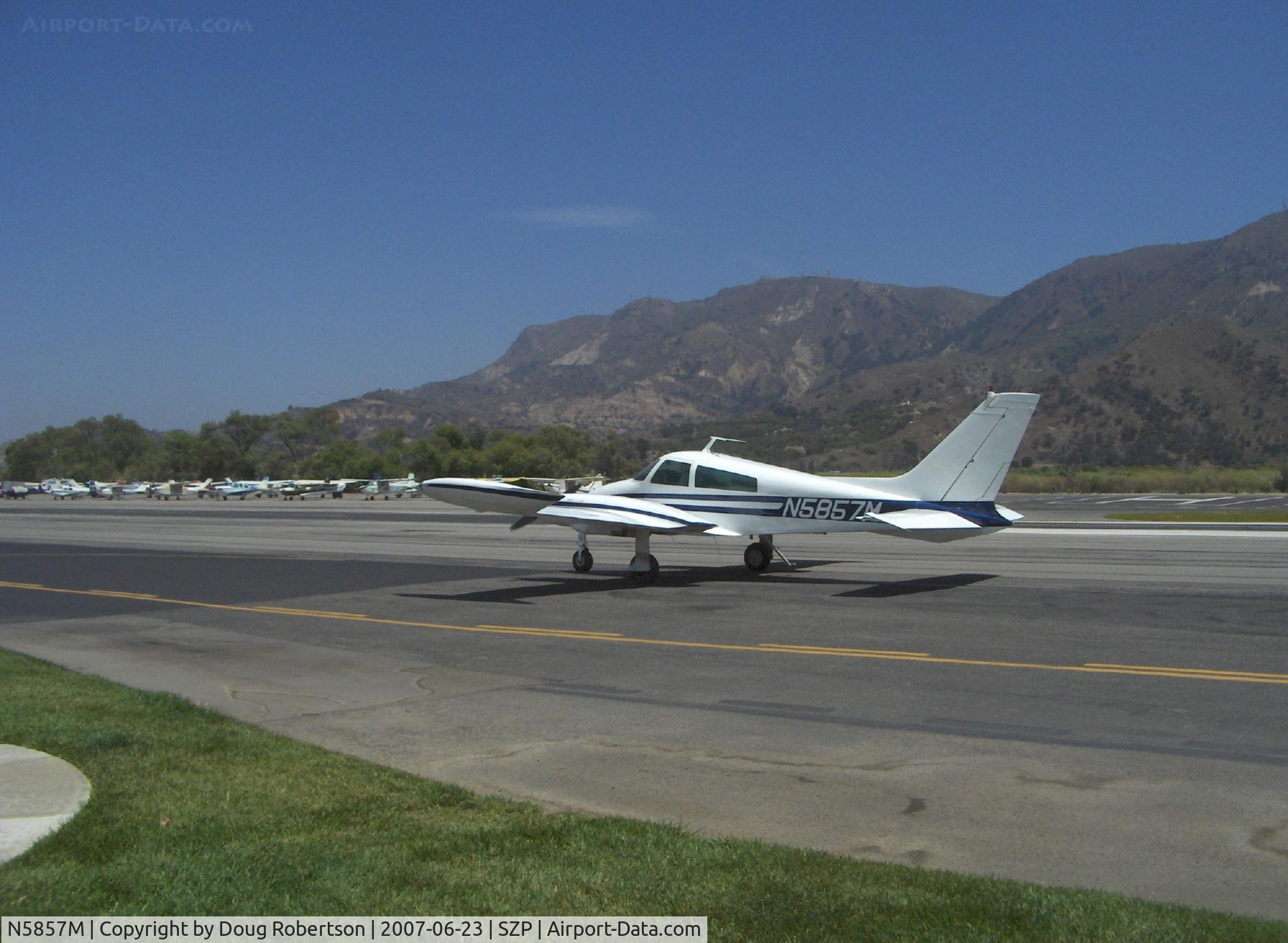 N5857M, 1969 Cessna 310P C/N 310P0157, 1969 Cessna 310, two Continental IO-470-VO 260 Hp each, taxi back