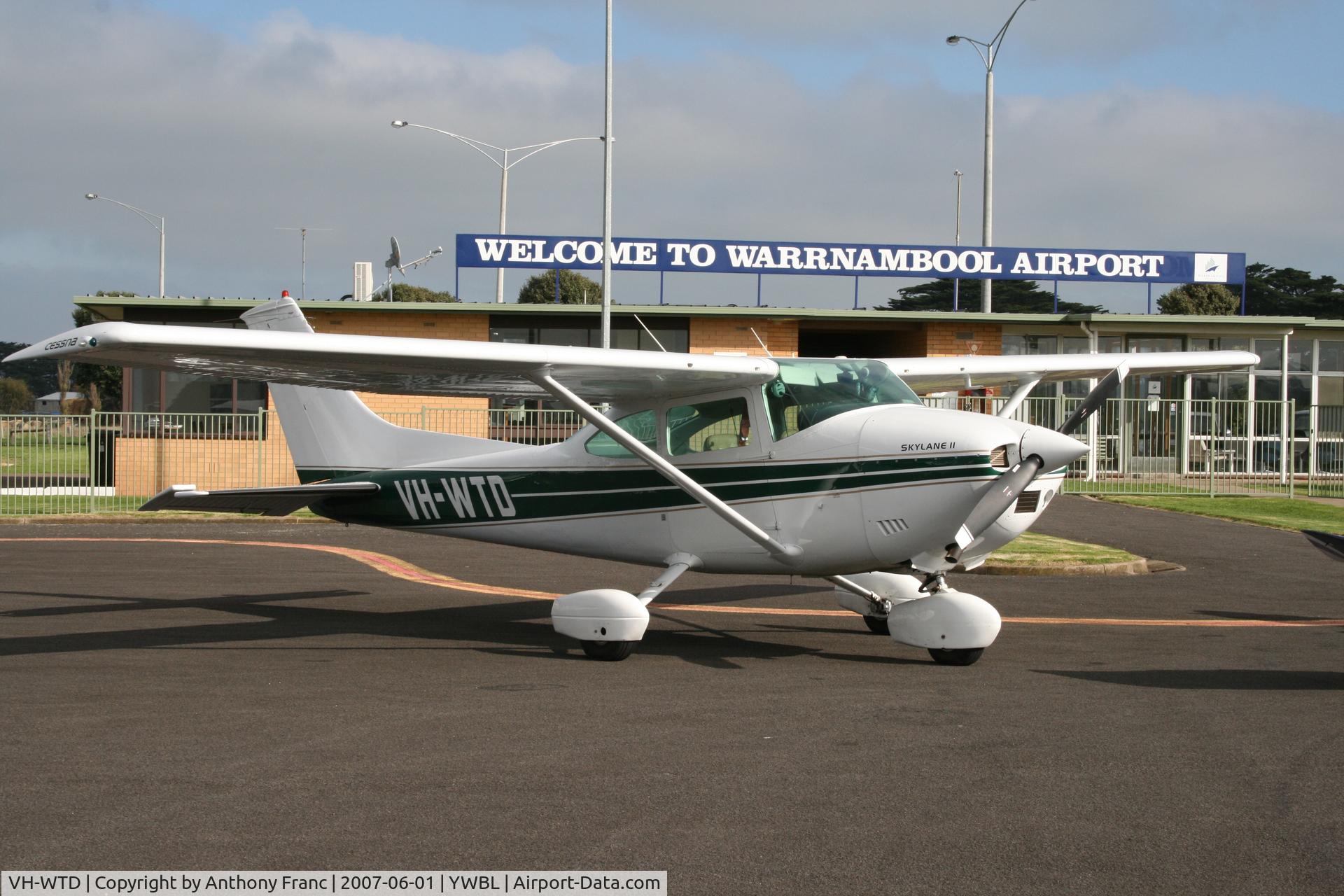 VH-WTD, 1974 Cessna 182P Skylane C/N 18263116, VH-WTD Cessna 182P