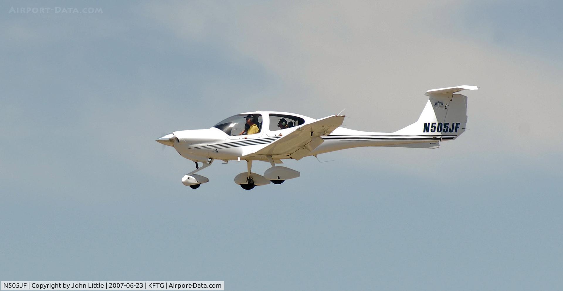 N505JF, 2005 Diamond DA-40 Diamond Star C/N 40.520, EAA Exhibitor - Front Range