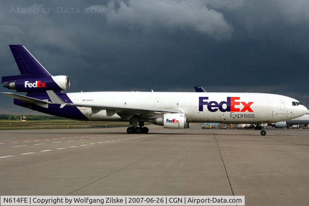 N614FE, 1992 McDonnell Douglas MD-11F C/N 48528, visitor
