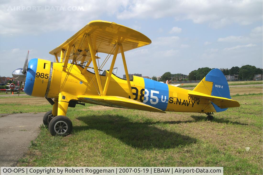 OO-OPS, 1943 Boeing E75 C/N 75-5093, Kaydet.U.S.Navy 985