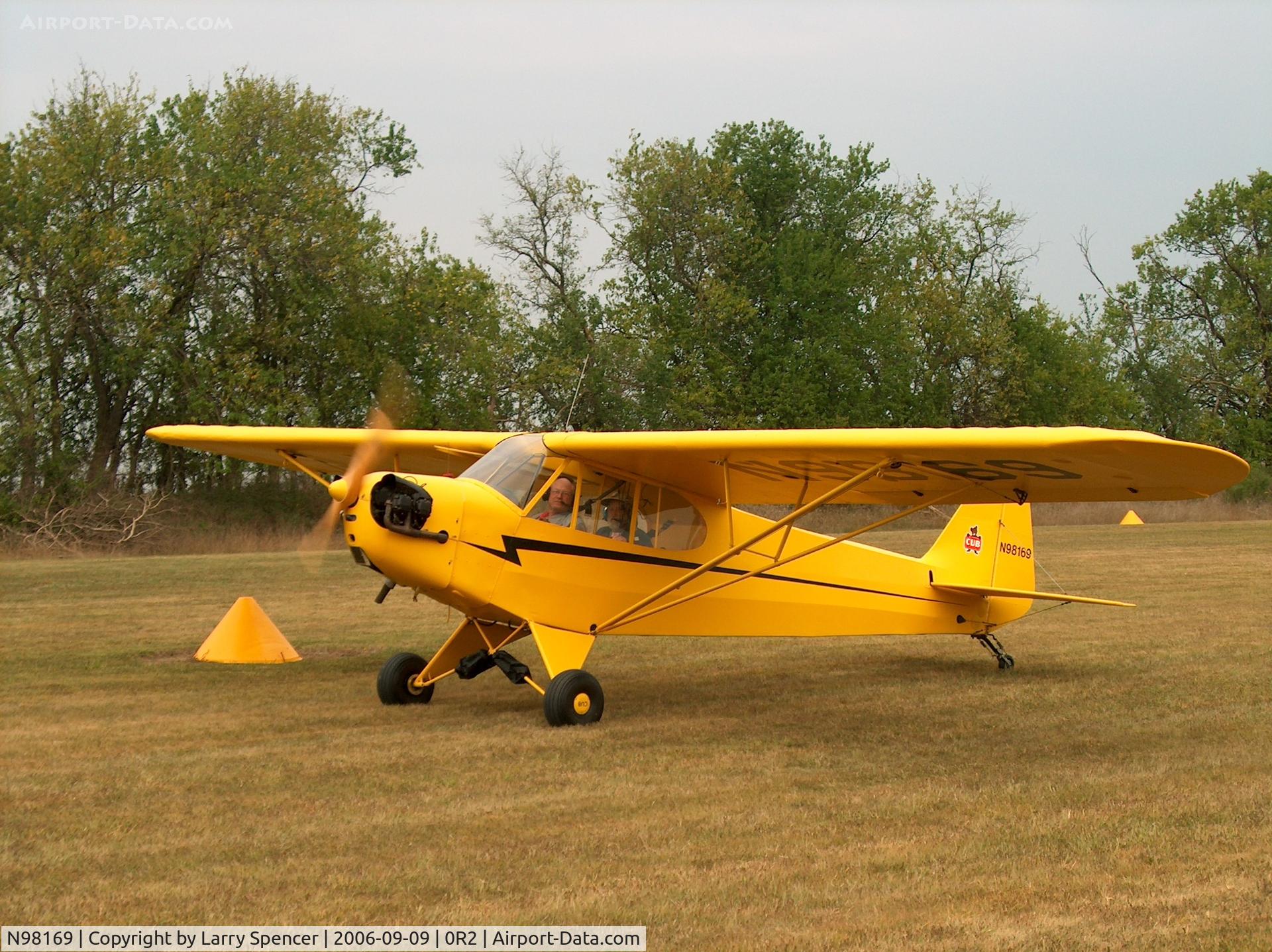 N98169, 1946 Piper J3C-65 Cub C/N 18331, 1946 Piper J3C-65