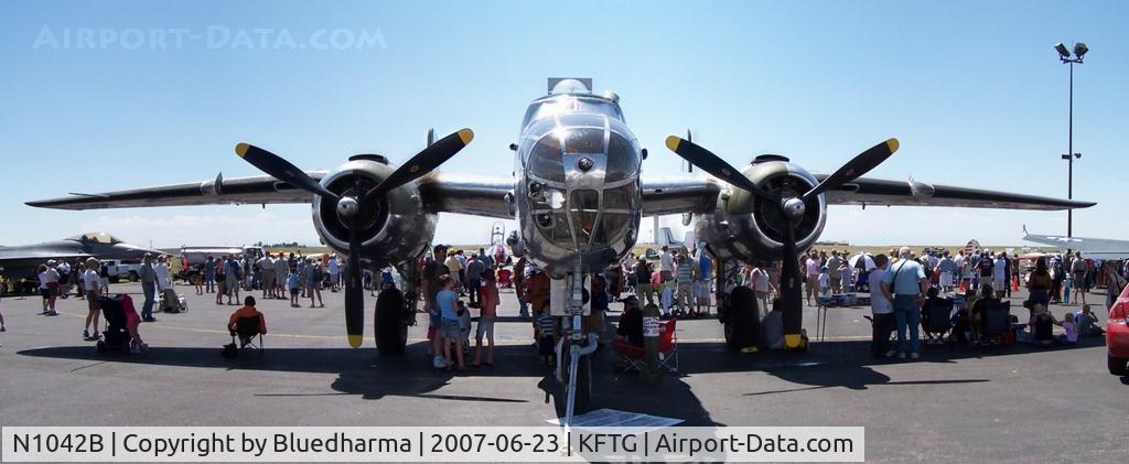 N1042B, 1944 North American B-25N Mitchell C/N 108-35148, Pacific Prowler Front View