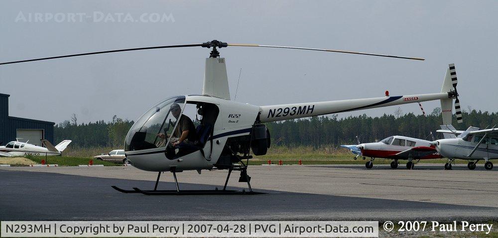 N293MH, 1999 Robinson R22 C/N 2932, Up close this time around