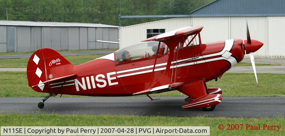 N11SE, 1986 Christen Pitts S-2B Special C/N 5099, Passing profile of a resident aerobatic bird