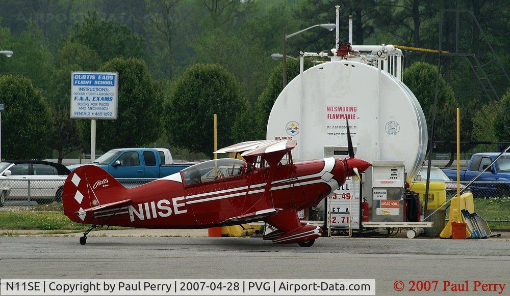 N11SE, 1986 Christen Pitts S-2B Special C/N 5099, Ready to fuel up