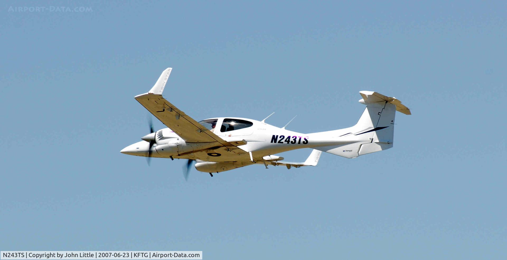 N243TS, 2007 Diamond DA-42 Twin Star C/N 42.AC043, Fly-In EAA Show - Front Range