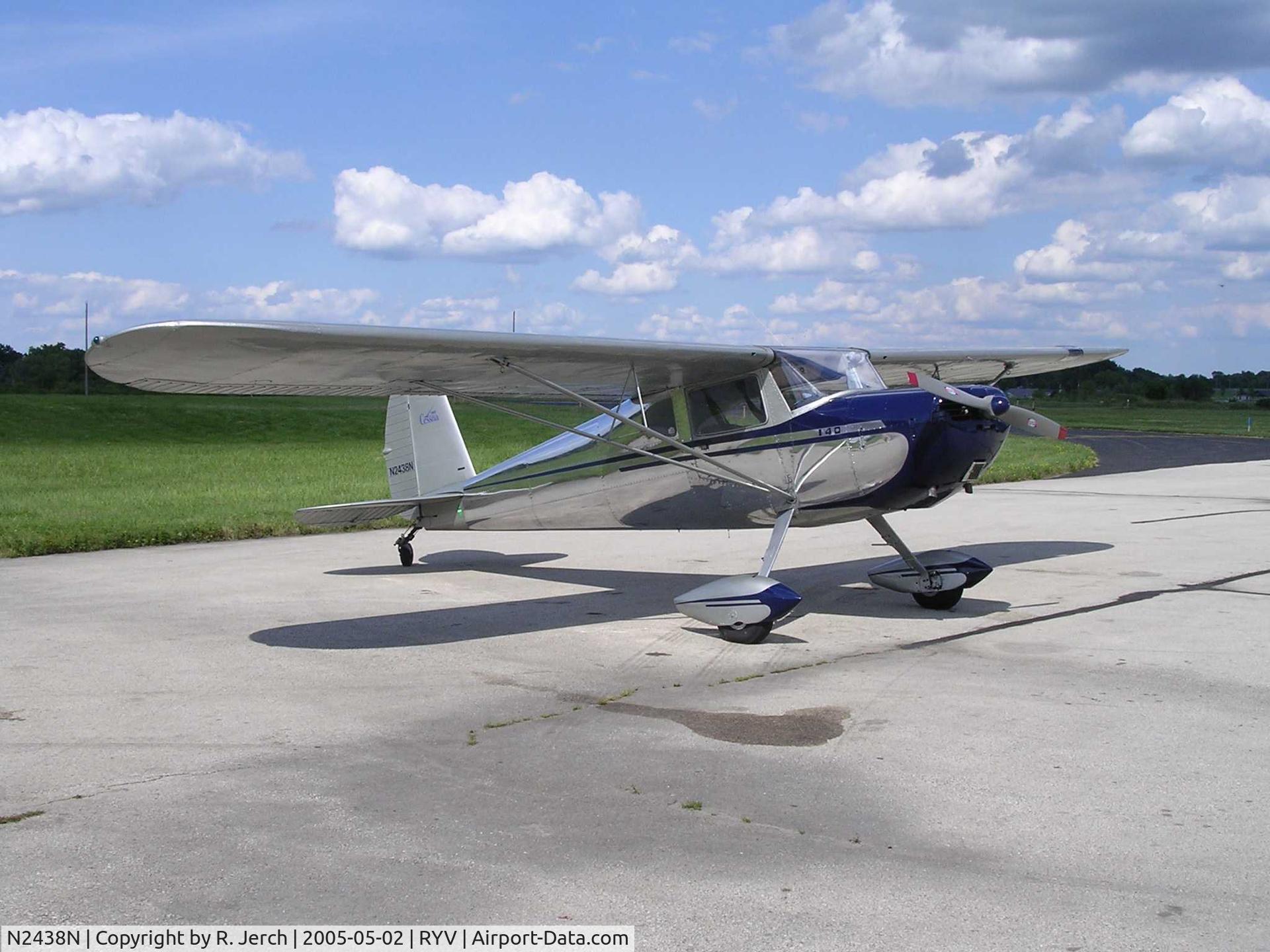 N2438N, 1947 Cessna 140 C/N 12691, Summer Afternoon in Wis.