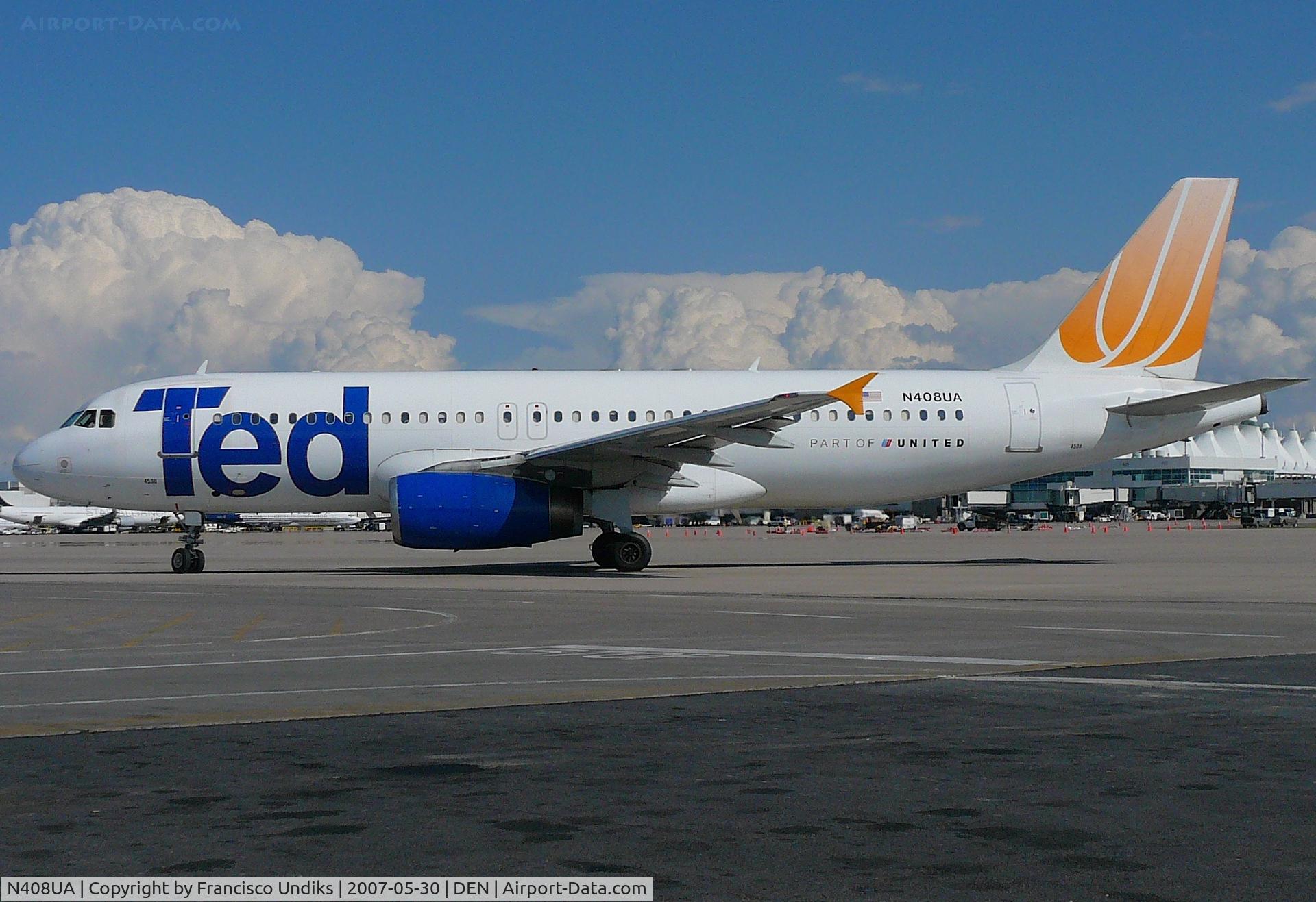 N408UA, 1994 Airbus A320-232 C/N 457, Just pushed from B16.