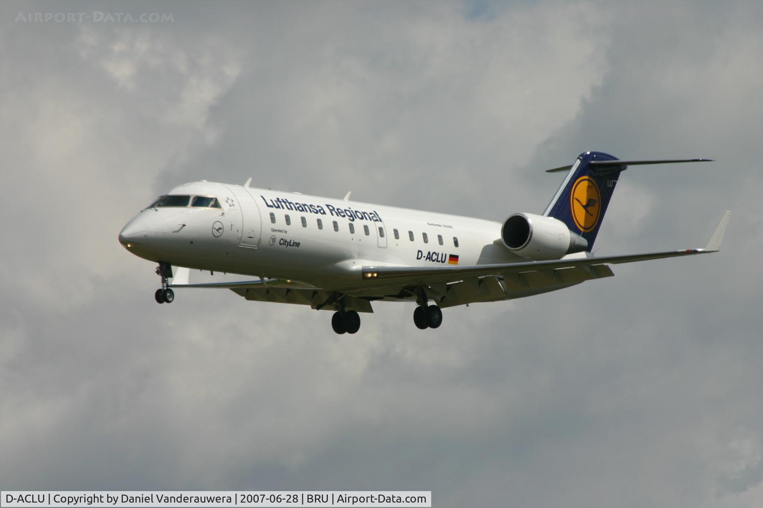 D-ACLU, 1996 Canadair CRJ-200LR (CL-600-2B19) C/N 7104, arrival of flight LH4642 on rwy 25L