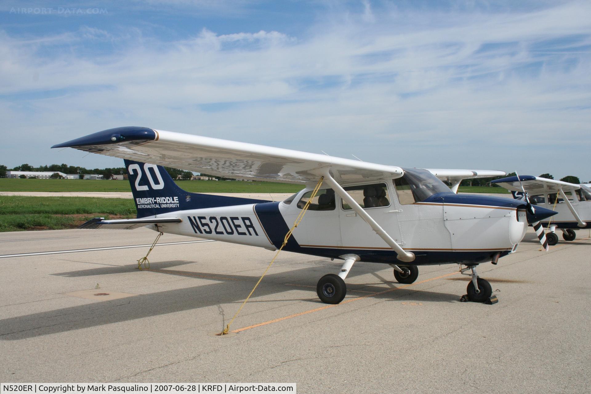 N520ER, 2001 Cessna 172S C/N 172S8923, Cessna 172