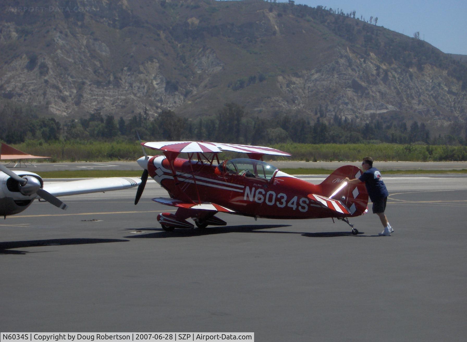 N6034S, Christen Pitts S-2B Special C/N 5132, Christen PITTS S-2B, Lycoming AEIO-540 260 Hp, spotting to transient ramp