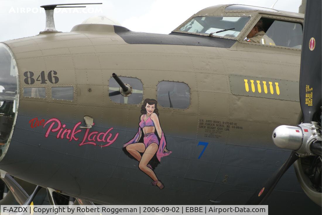 F-AZDX, 1944 Boeing B-17G Flying Fortress C/N 8246, Pink Lady
