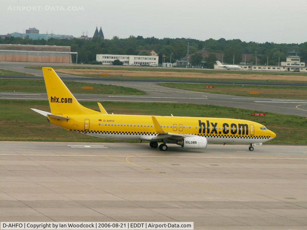 D-AHFO, 2000 Boeing 737-8K5 C/N 27987, B737-8K5/Hapag-Lloyd Express/Berlin-Tegel