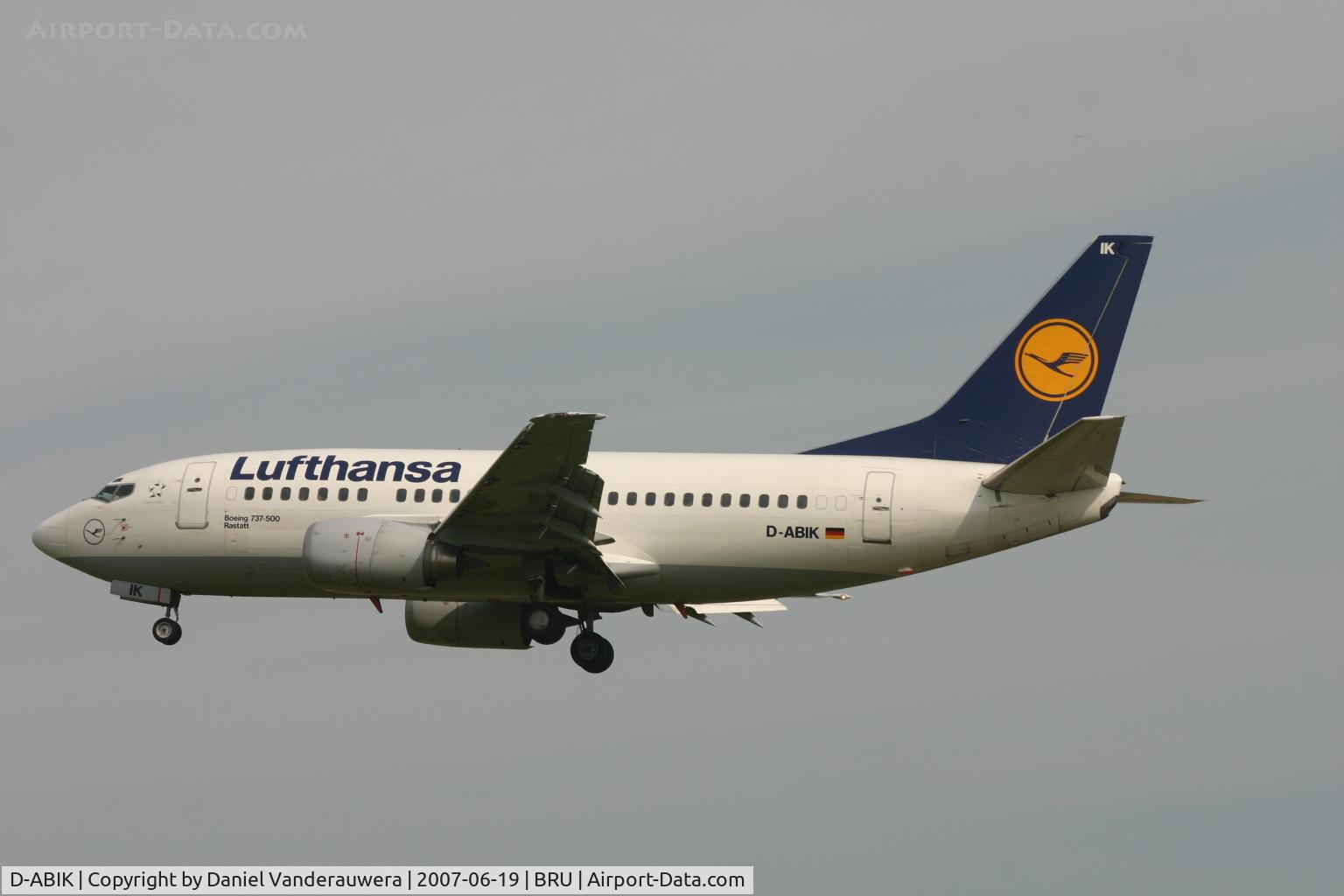 D-ABIK, 1991 Boeing 737-530 C/N 24823, descending to rwy 25L