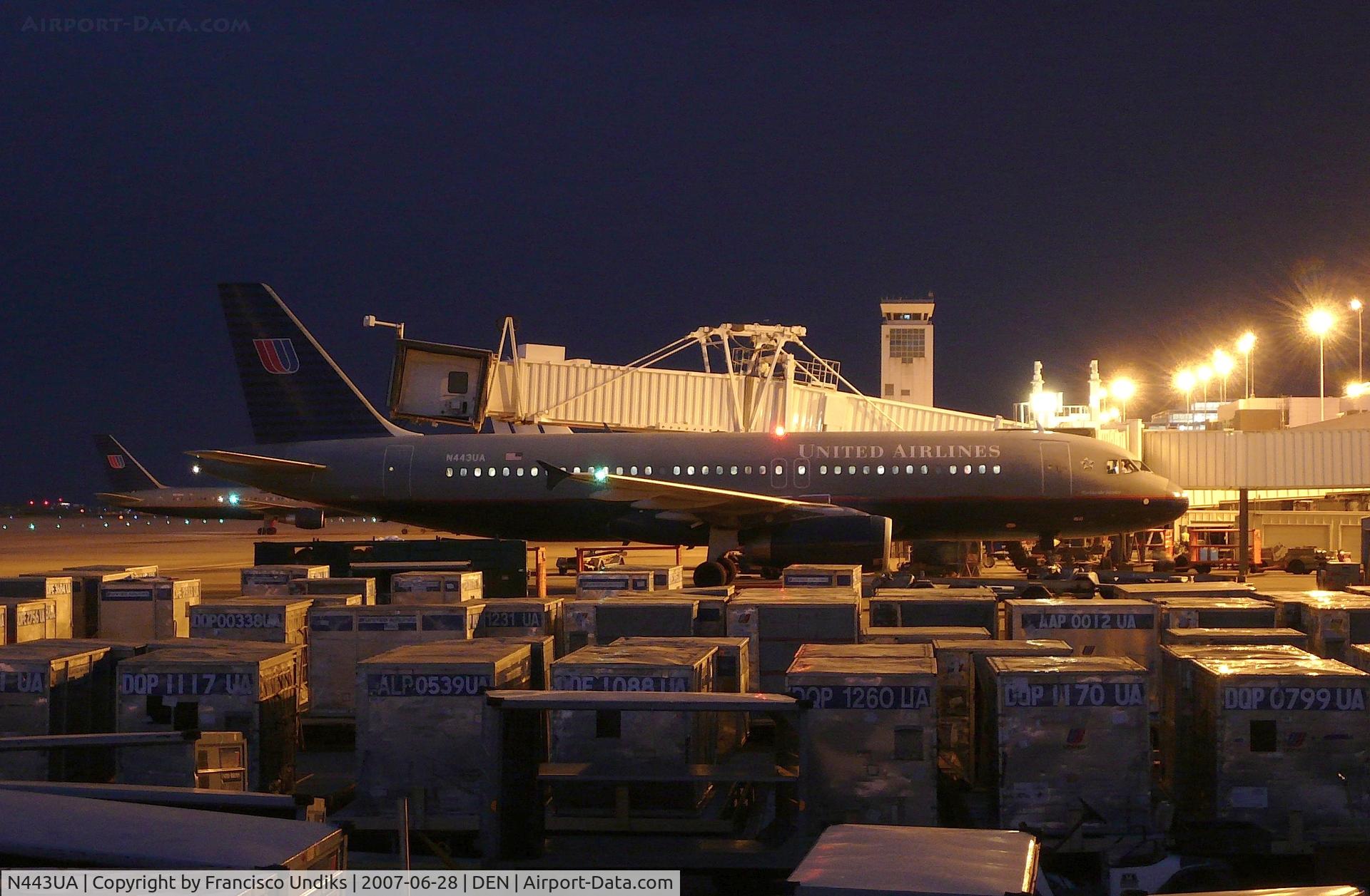 N443UA, 1998 Airbus A320-232 C/N 820, United Airlines A320 just parked on B15.