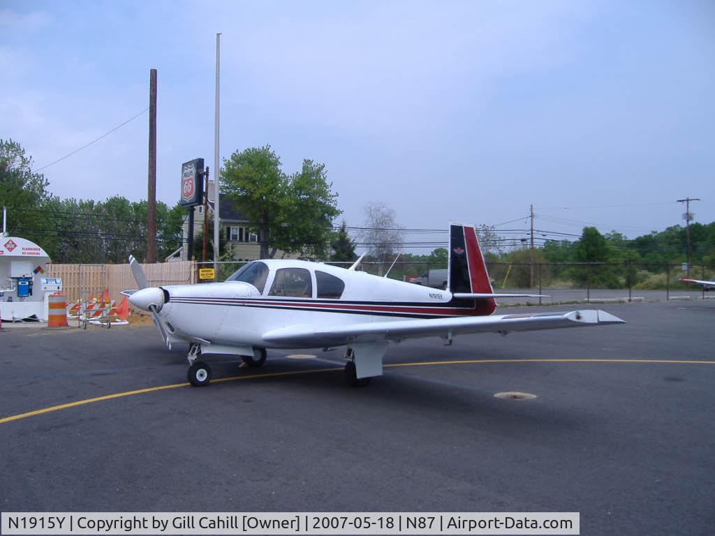 N1915Y, 1964 Mooney M20D Master C/N 210, N1915Y With her new paint