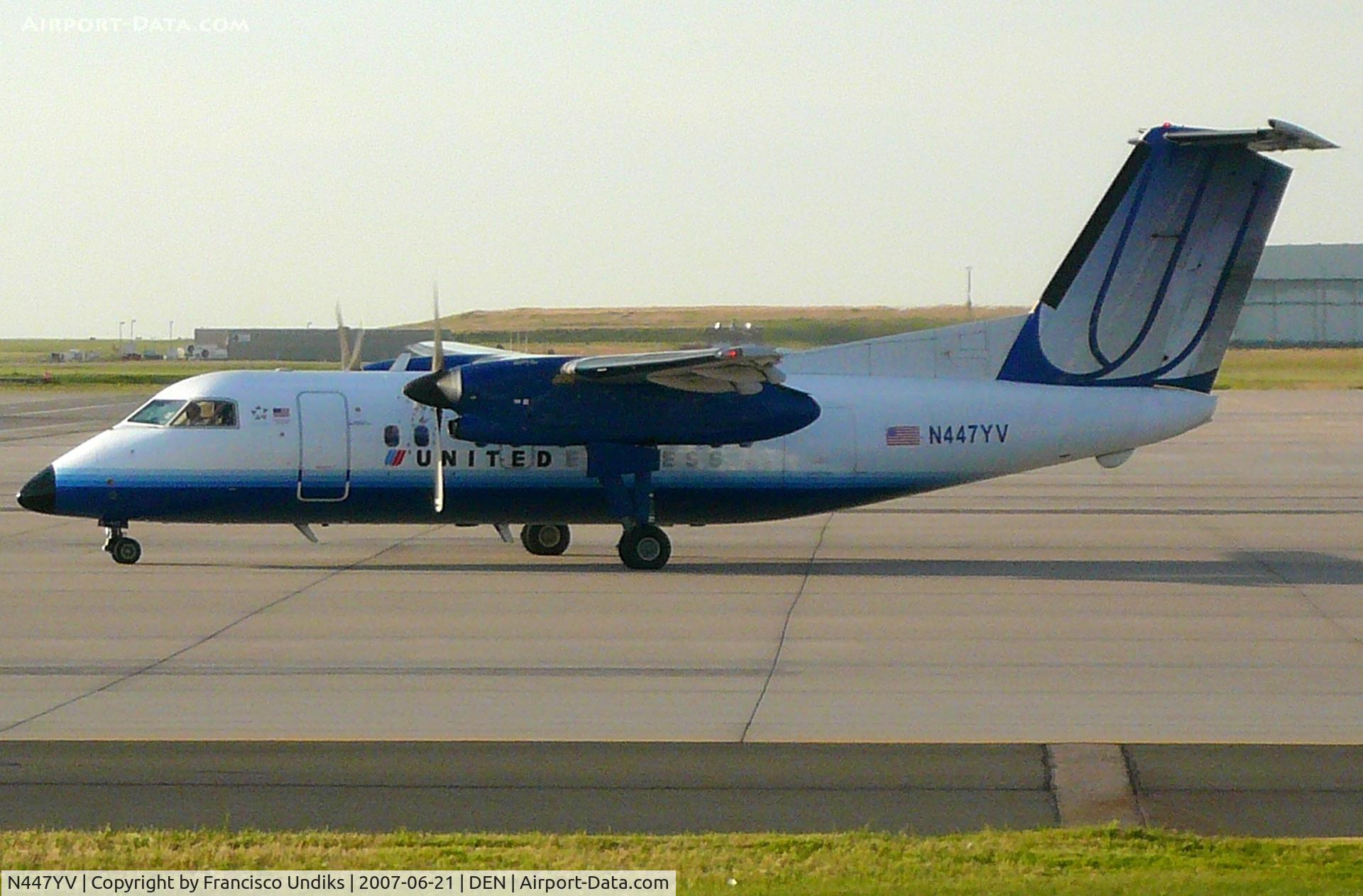 N447YV, 1996 De Havilland Canada DHC-8-202 Dash 8 C/N 447, Taxiing on Bravo November westbound