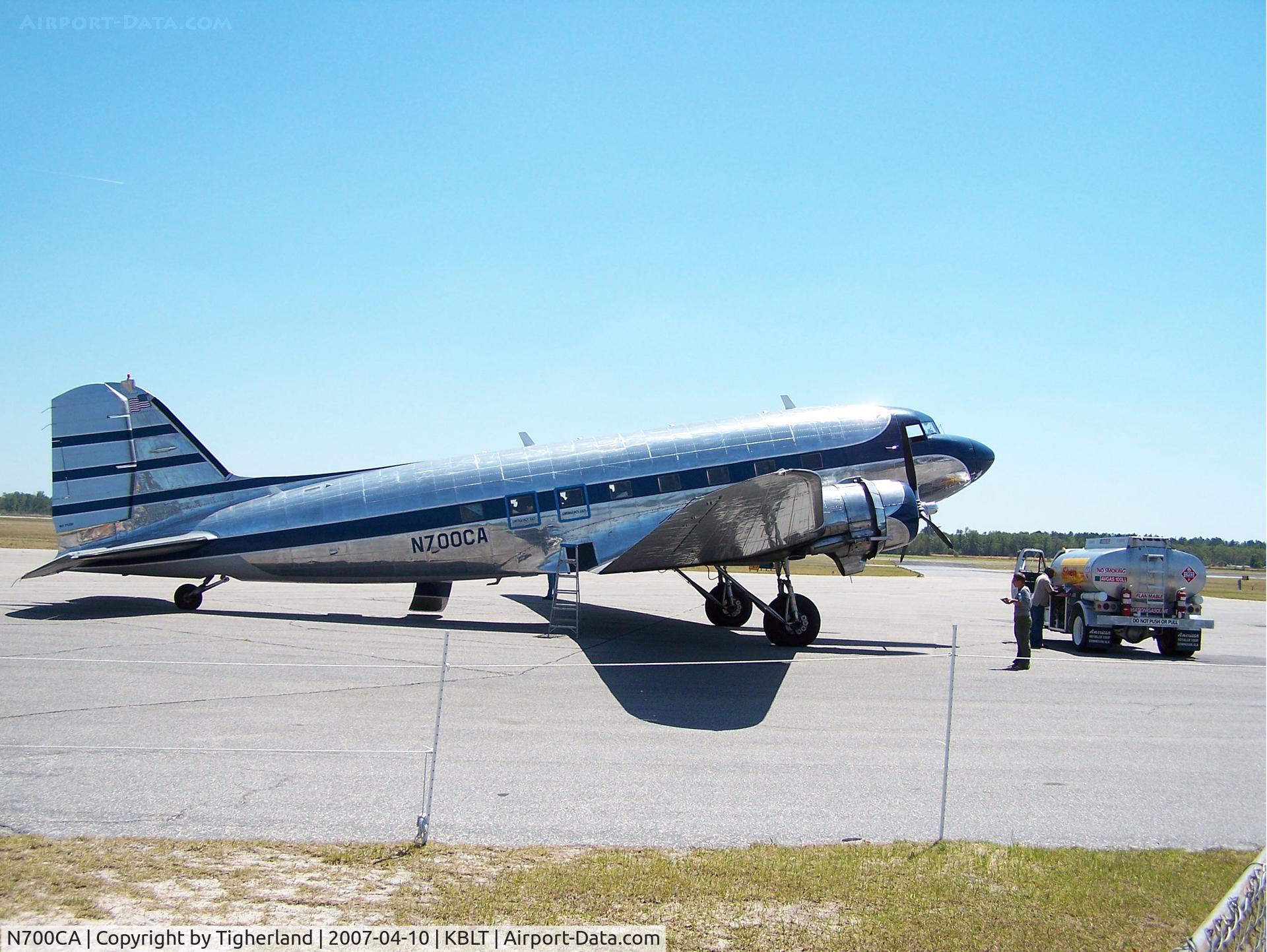 N700CA, 1943 Douglas DC-3C (C-47A-10-DK) C/N 12438, A nice head turner