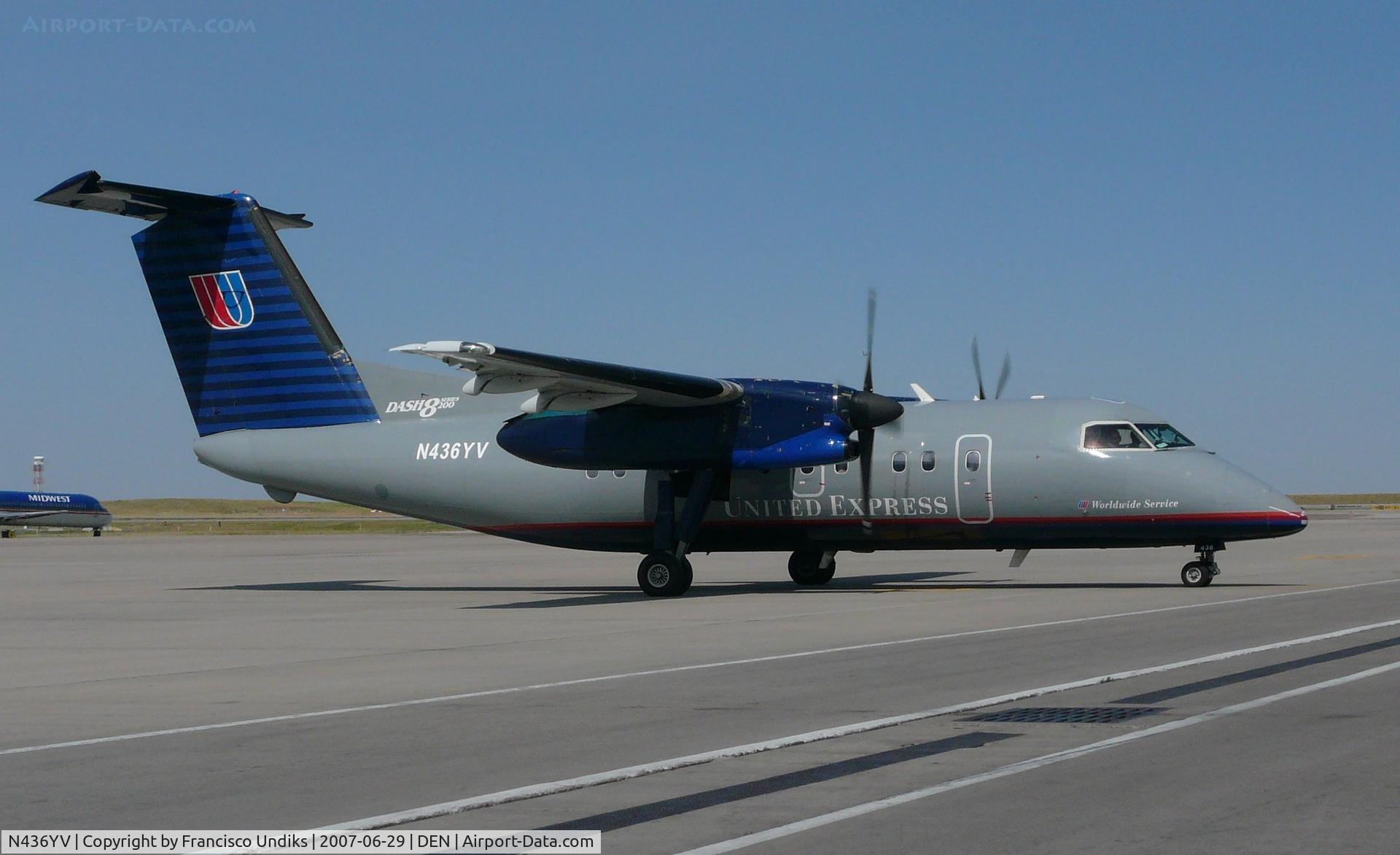 N436YV, 1996 De Havilland Canada DHC-8-202 Dash 8 C/N 436, Waiting for clearance for taxi.
