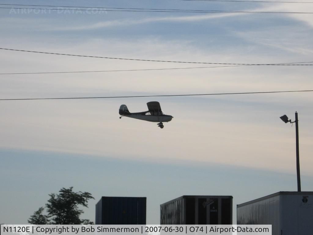 N1120E, 1946 Aeronca 7AC Champion C/N 7AC4675, Landing at Mount Victory, OH