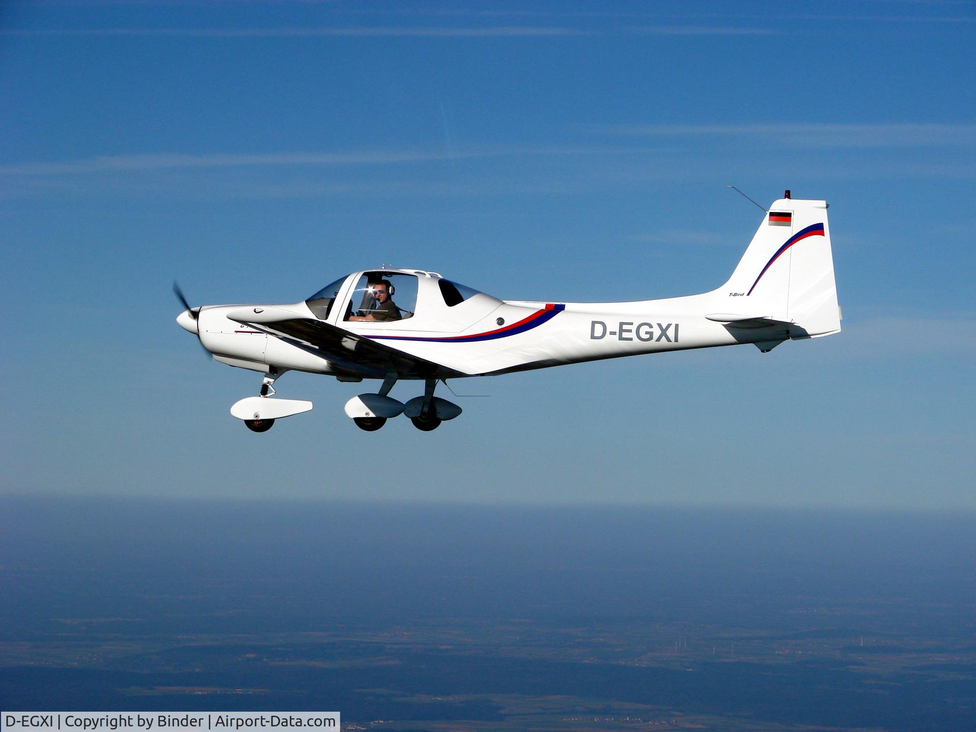 D-EGXI, 1988 Grob G-115 C/N 8029, Air to Air