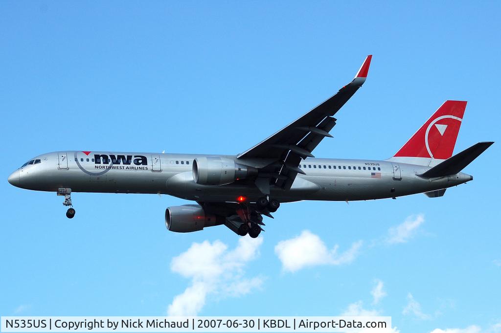 N535US, 1995 Boeing 757-251 C/N 26482, NWA9868 from DTW. Flying th first AMS flight tomorrow.