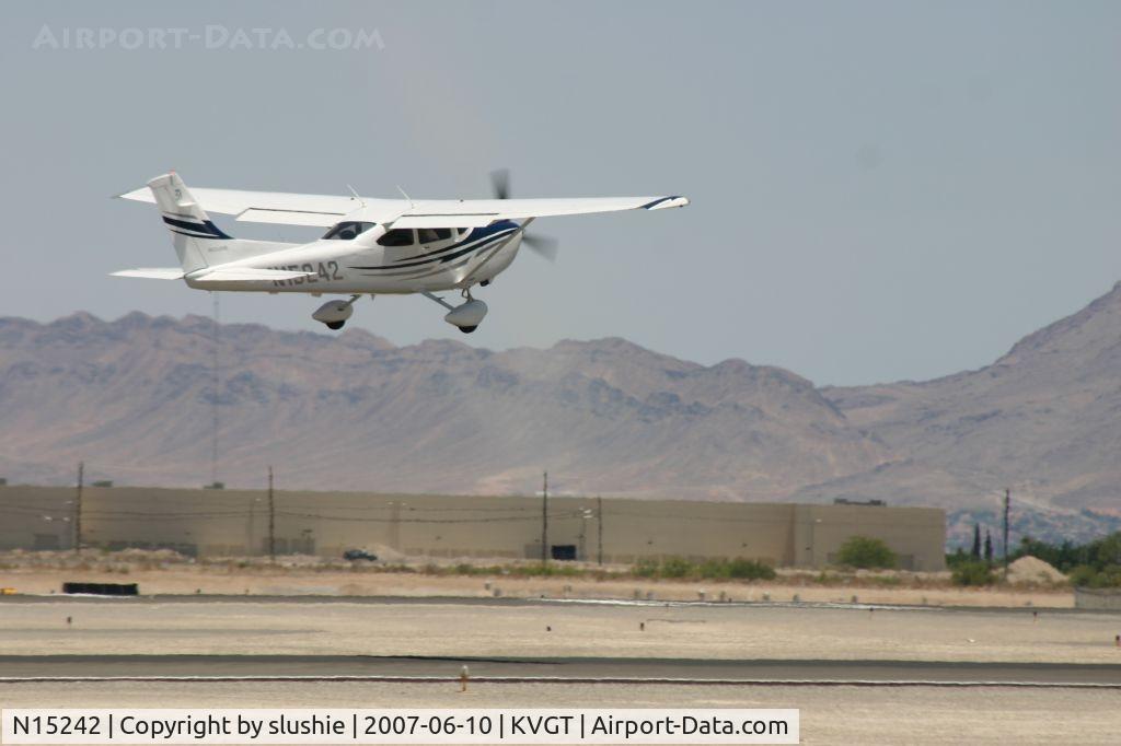 N15242, 2005 Cessna 182T Skylane C/N 18281614, N15242