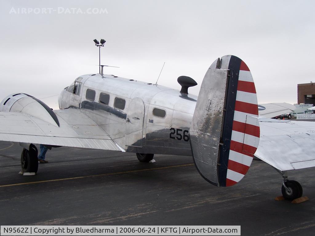N9562Z, 1951 Beech C-45H Expeditor C/N AF-12, Port Side Back