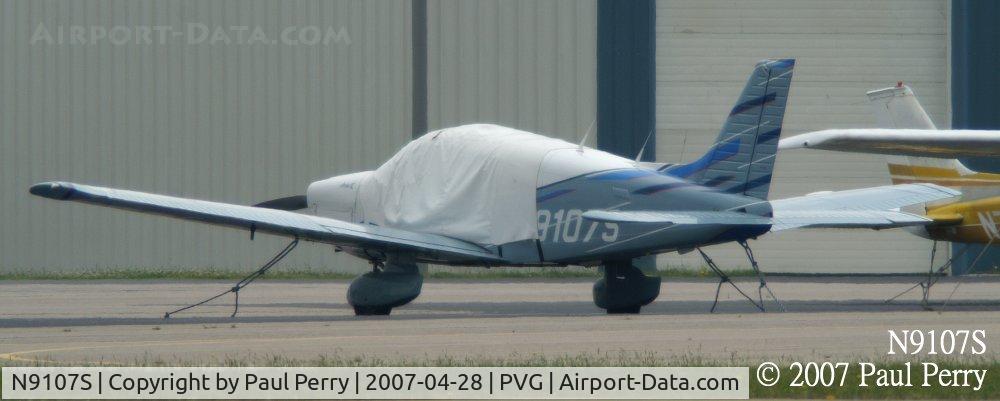 N9107S, 1986 Piper PA-28-181 C/N 2890010, Her colors almost match the day's sky