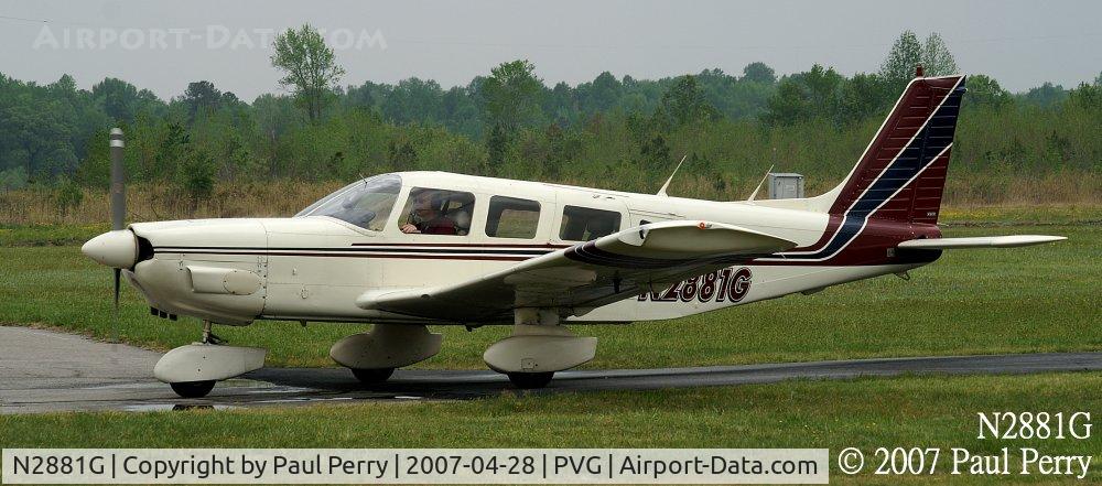 N2881G, 1979 Piper PA-32-300 Cherokee Six C/N 32-7940177, Taxiing through on the way to the active runway