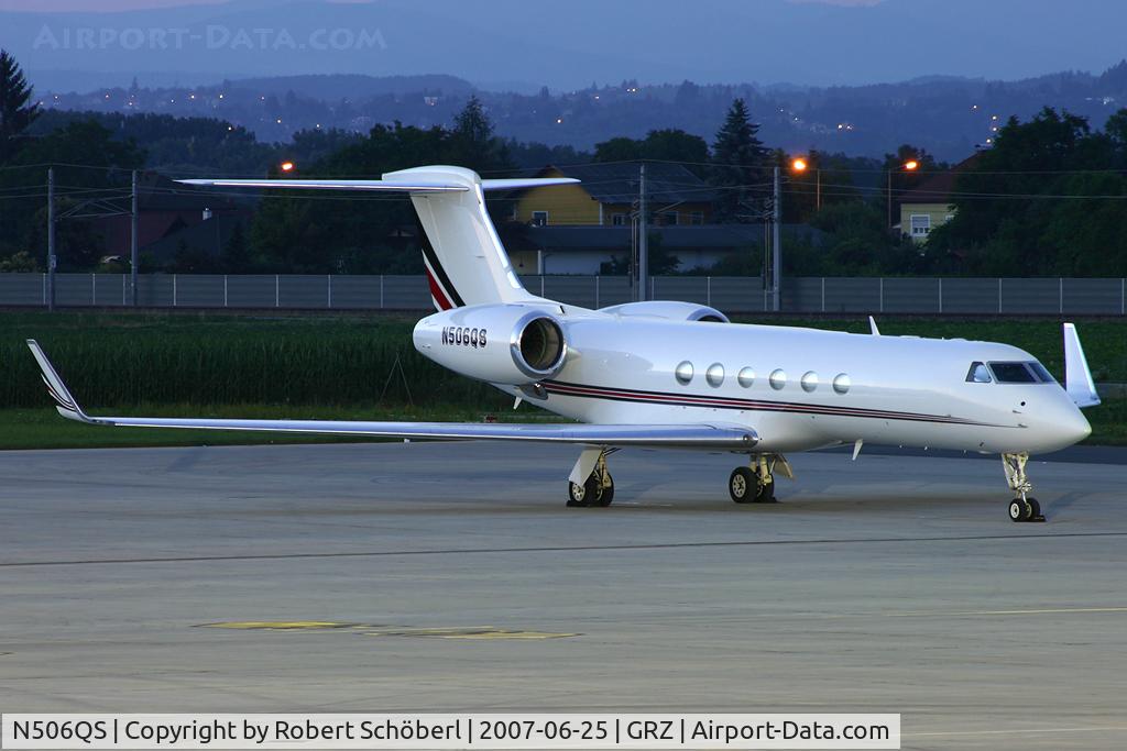 N506QS, 2000 Gulfstream Aerospace G-V C/N 623, Arnold Schwarzenegger visits Graz.