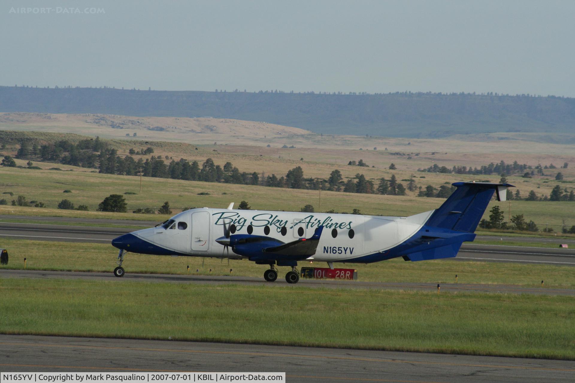 N165YV, 1995 Beech 1900D C/N UE-165, Beech 1900D