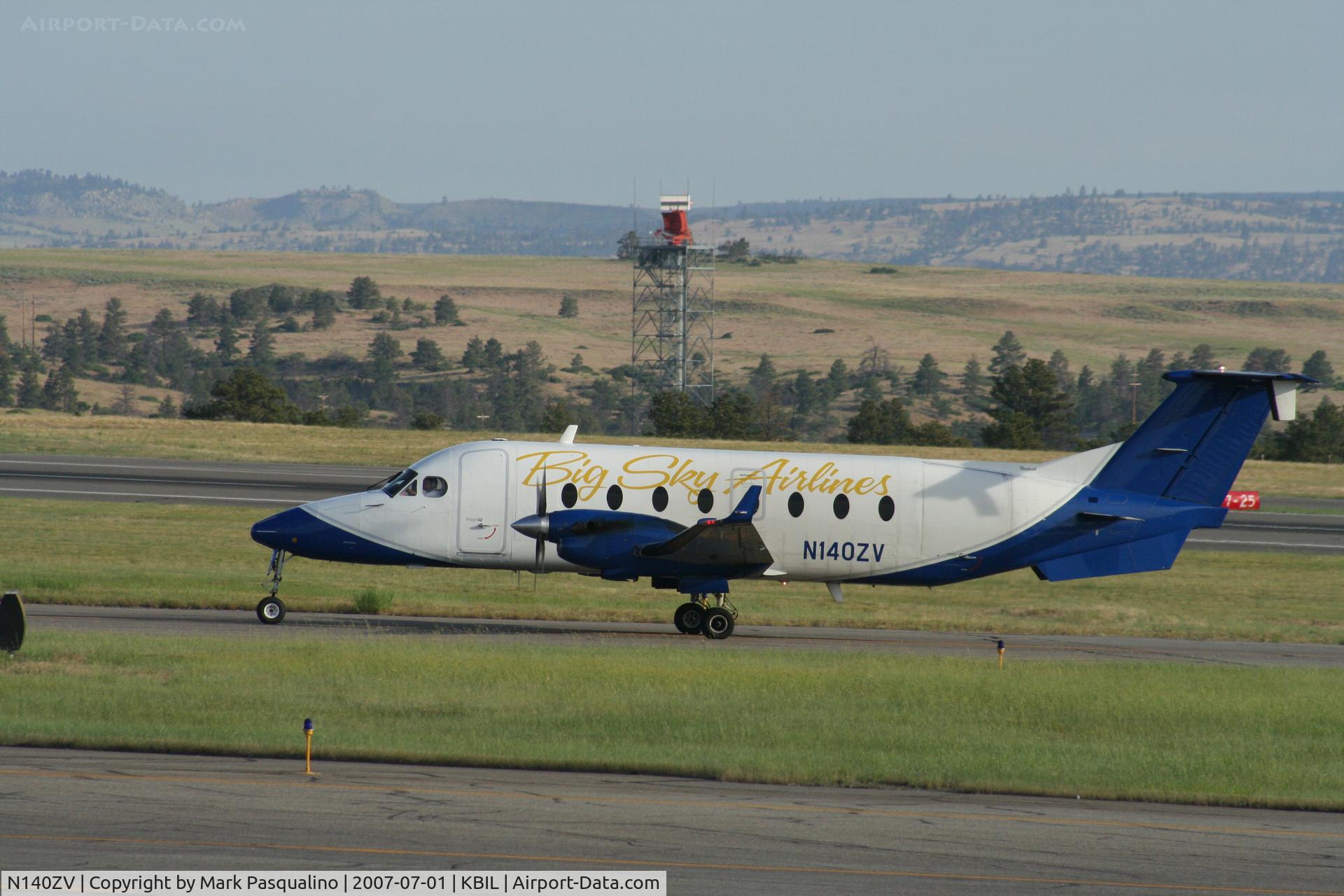 N140ZV, 1995 Beech 1900D C/N UE-140, Beech 1900D
