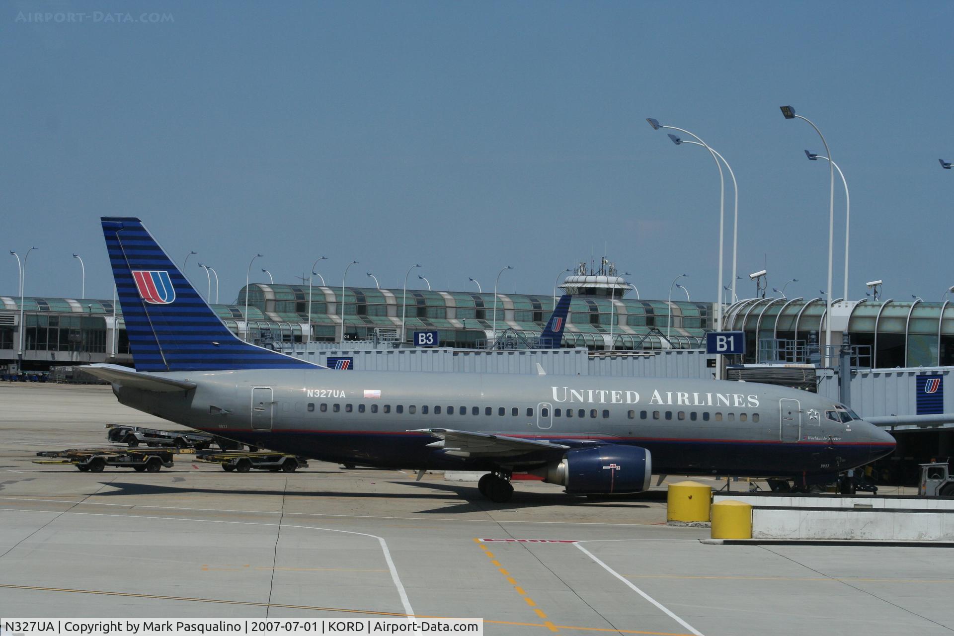 N327UA, 1988 Boeing 737-322 C/N 24147, Boeing 737-300